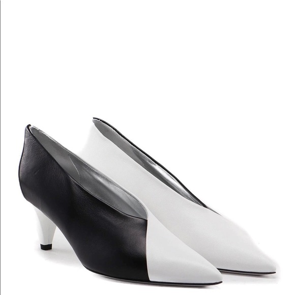 Givenchy Shoes - Givenchy Two-tone leather pumps size 39.5